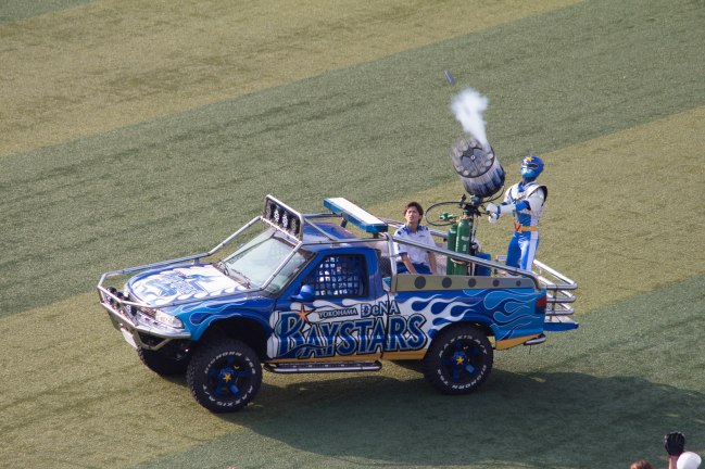 The SUV-mounted Power Ranger bazooka.